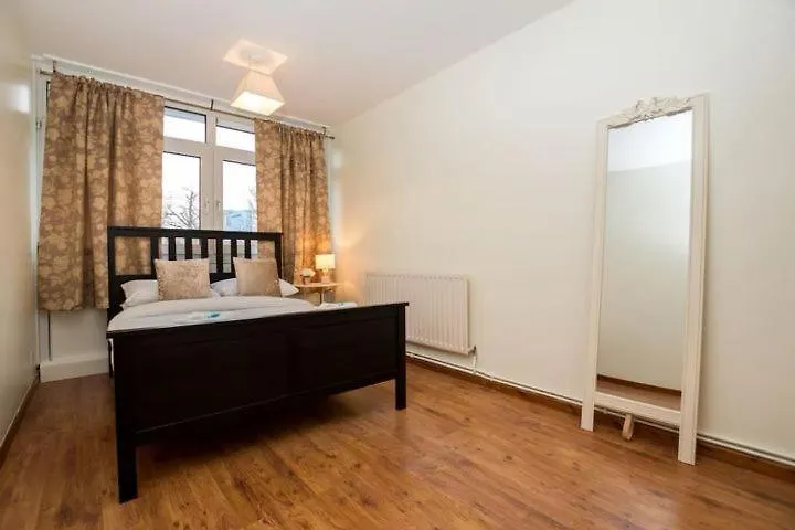 Private Room With Smart Tv In Central London Homestay